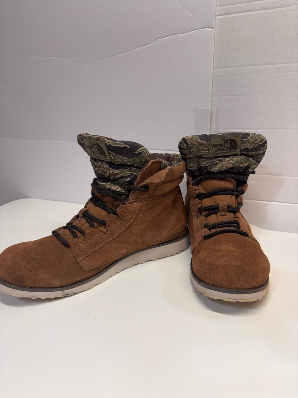 The North Face Men's CV86 Waterproof Suede Camo Winter Boots Size 10